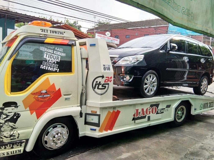 Jasa derek mobil terdekat